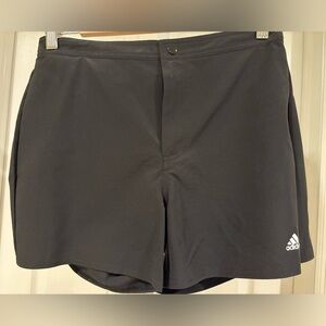 NWOT women’s Adidas black Skorts small
